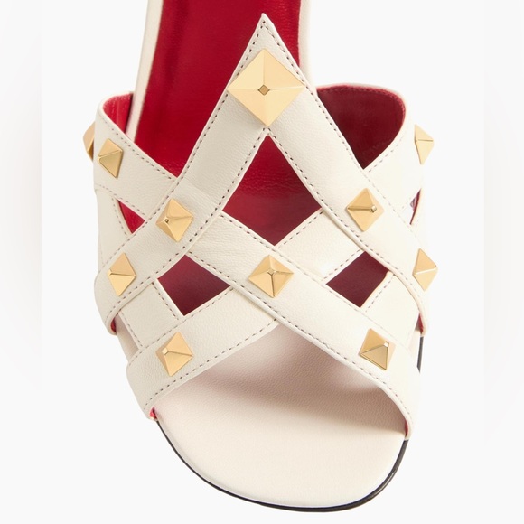 Valentino ivory kidskin strappy sandals with gold studs and 100 stiletto heel - Picture 5 of 5